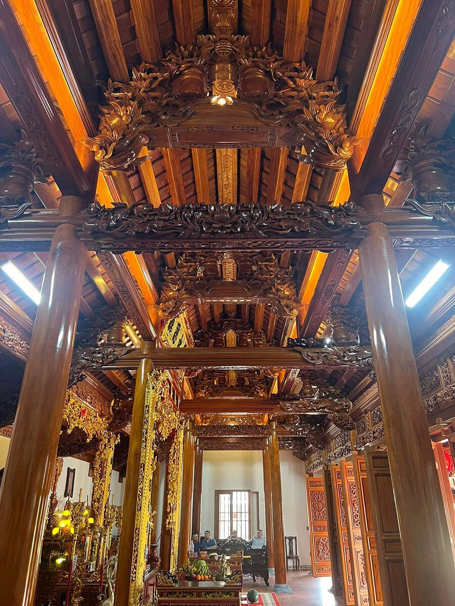 Nhà gỗ năm gian