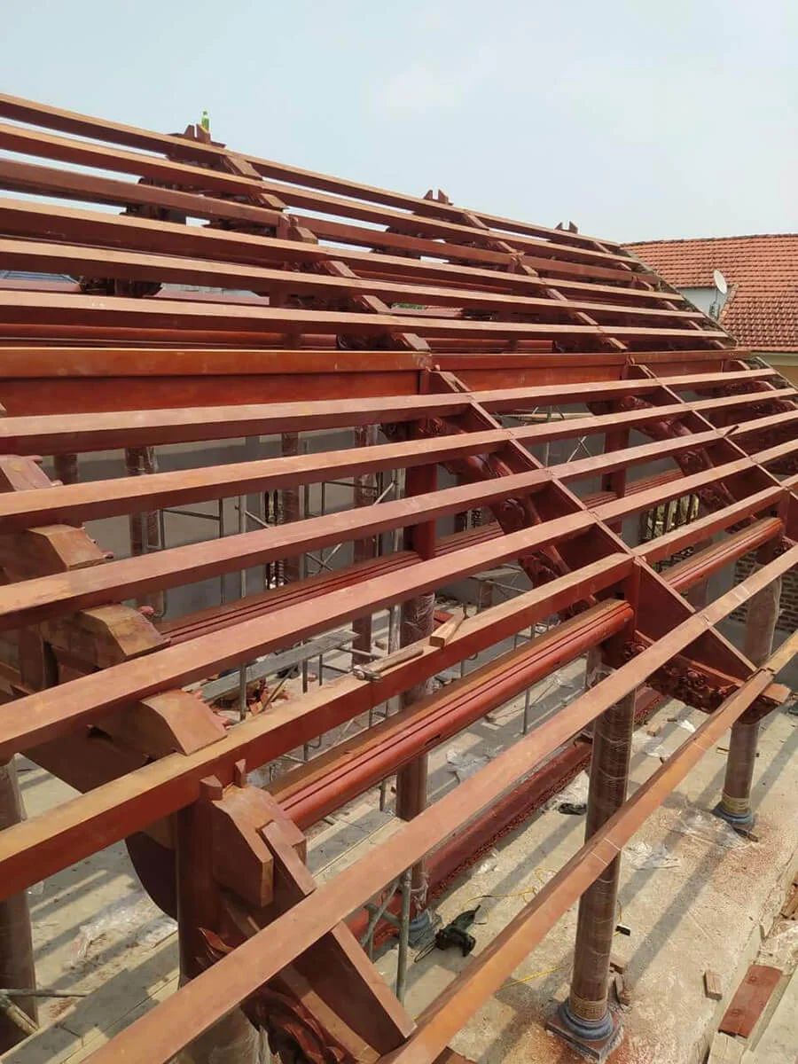 Nhà 4 vì 4 gian, chất liệu gỗ Sến cao cấp