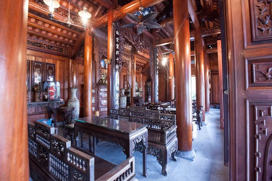 Gỗ táu trong xây dựng nhà gỗ cổ truyền